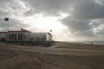 Bergen aan zee. Strong wind, beach. 